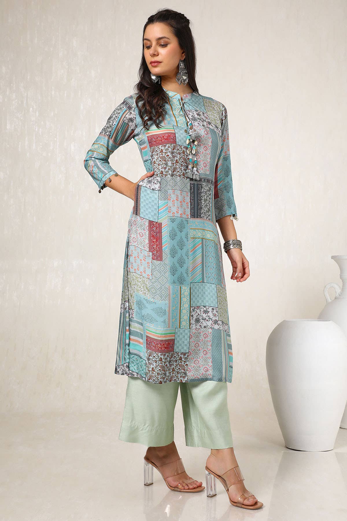 Powder Blue Viscose Muslin Ethnic Motifs Kurta With Tassels - Image 6